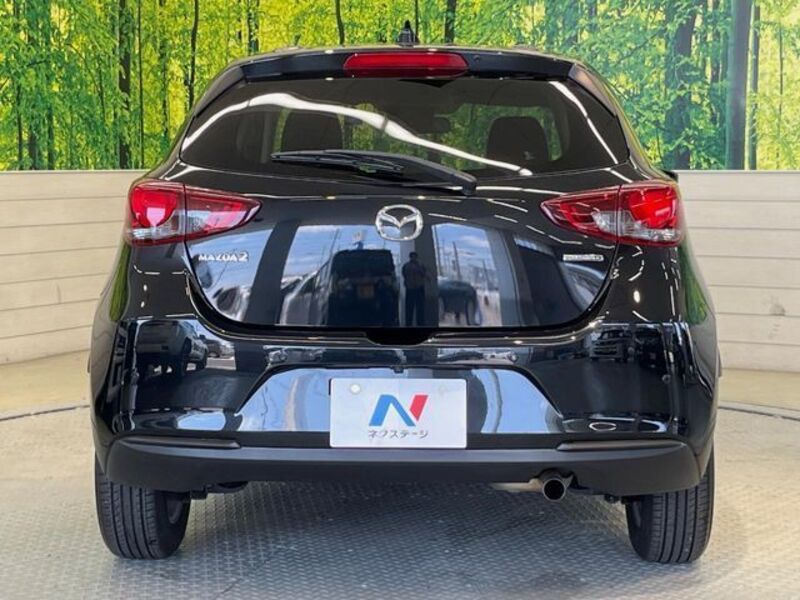 MAZDA2