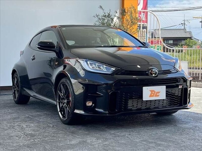 GR YARIS