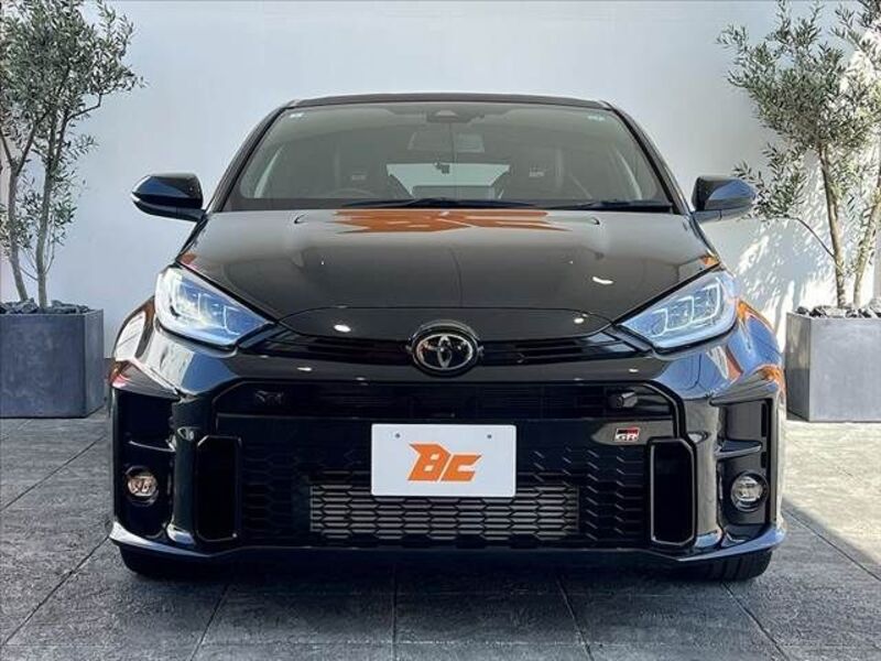GR YARIS