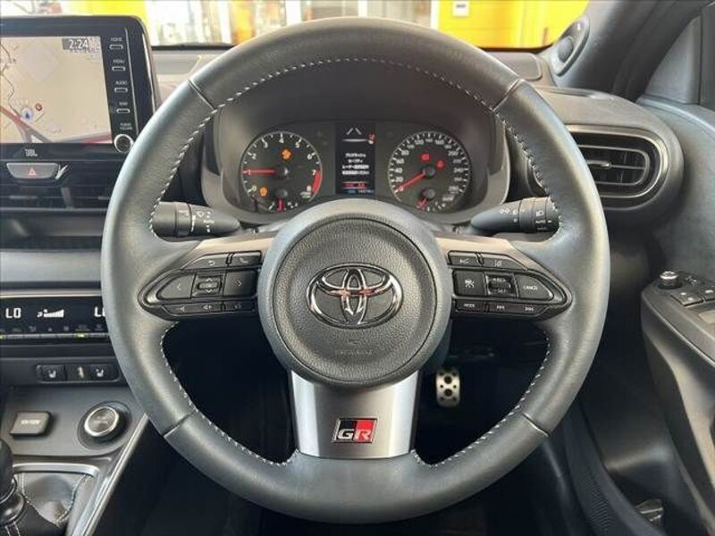 GR YARIS