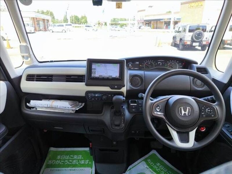 N BOX