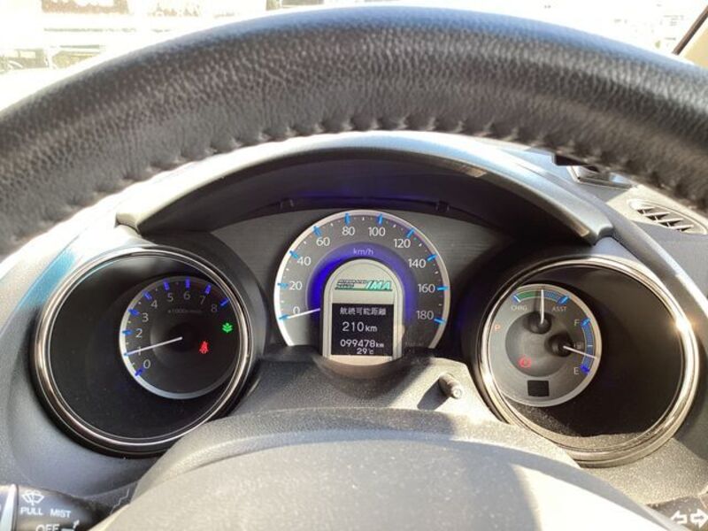 FIT HYBRID