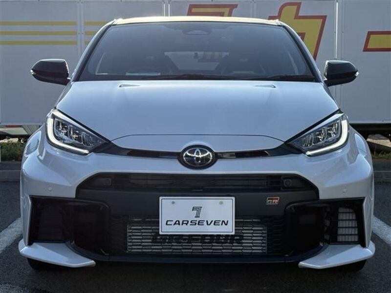 GR YARIS