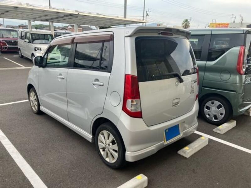 WAGON R
