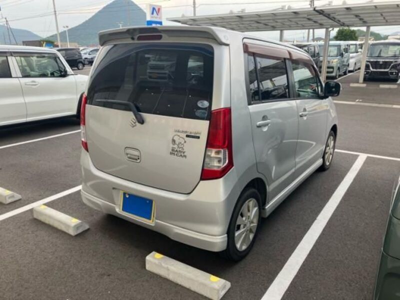 WAGON R