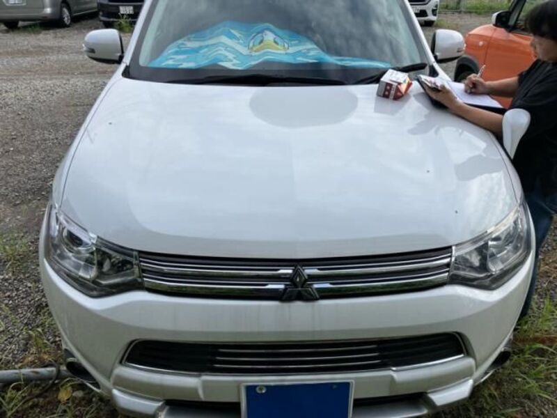OUTLANDER PHEV