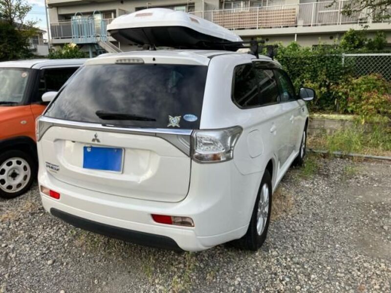 OUTLANDER PHEV