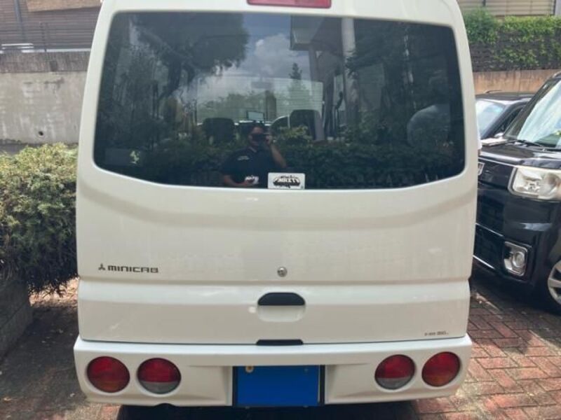 MINICAB VAN