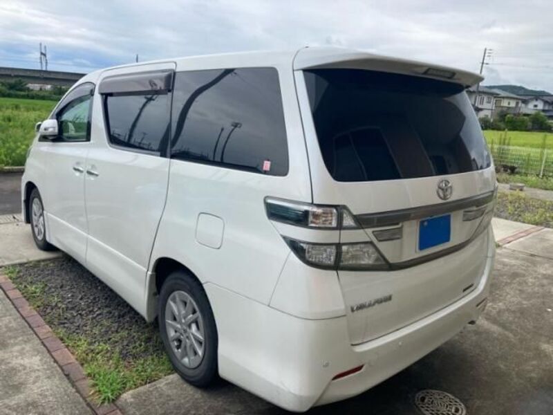 VELLFIRE