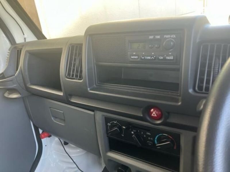 CLIPPER TRUCK