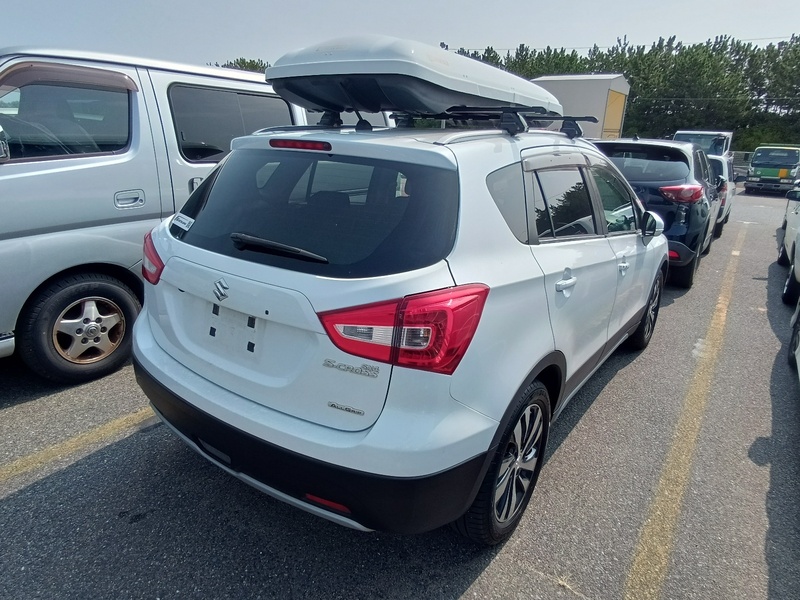 SX4 S-CROSS