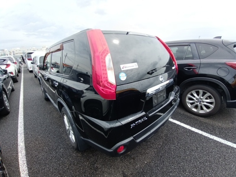 X-TRAIL