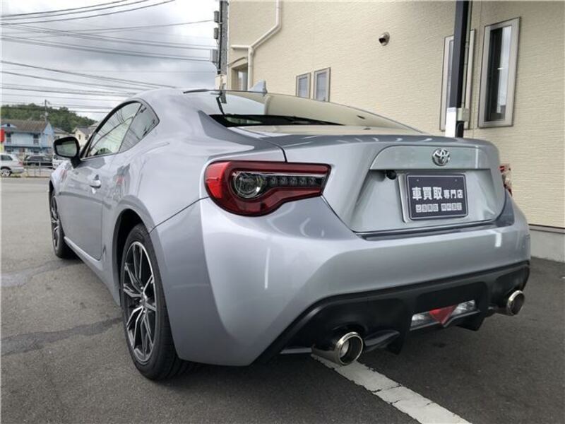 86