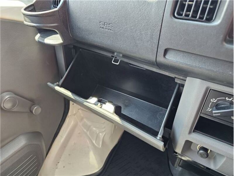 MINICAB VAN