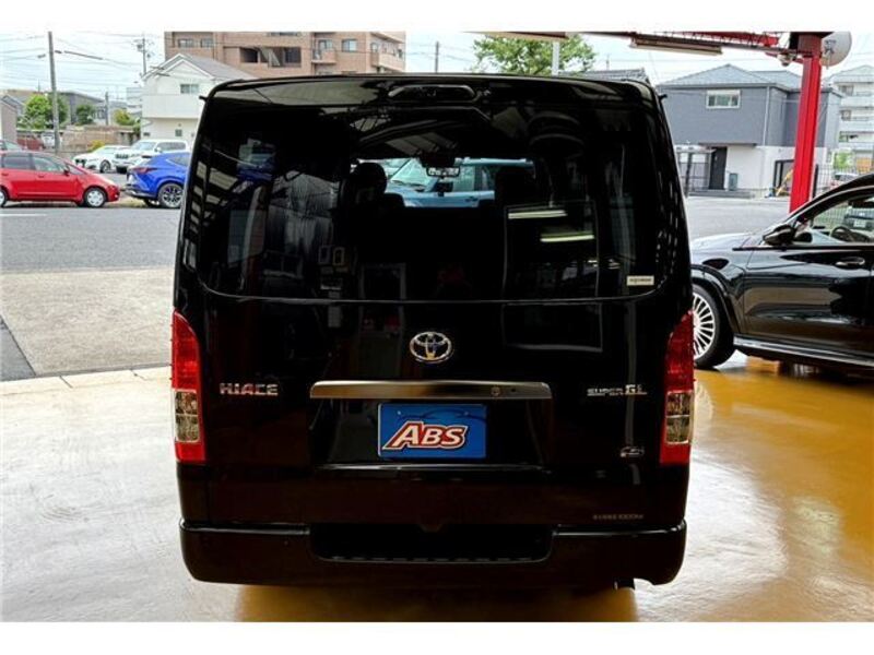 HIACE