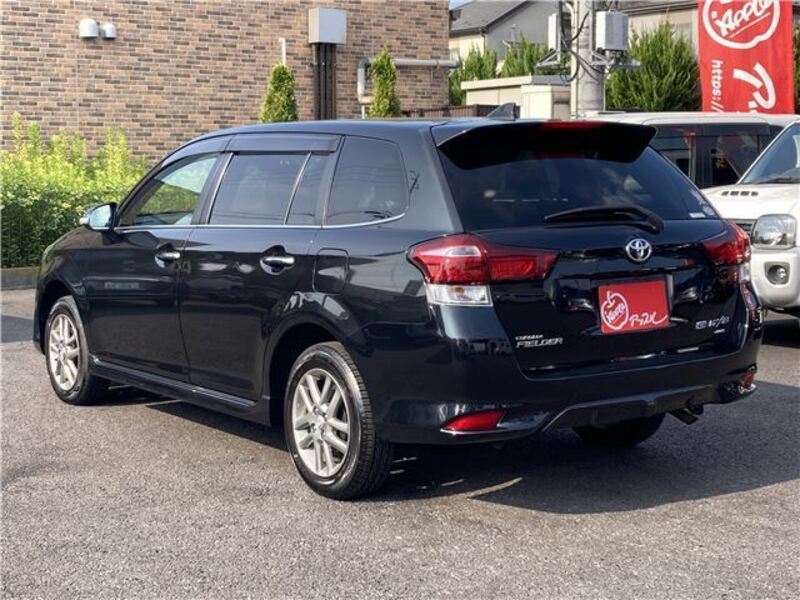 COROLLA FIELDER