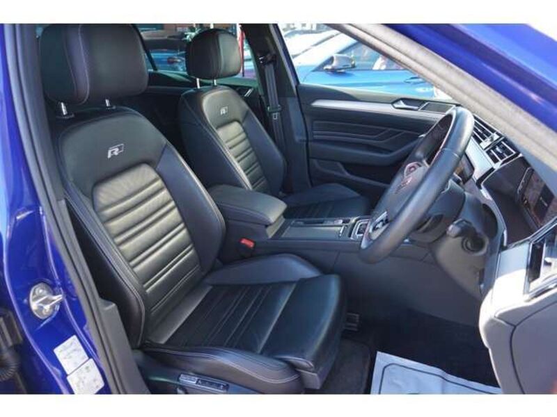 PASSAT VARIANT
