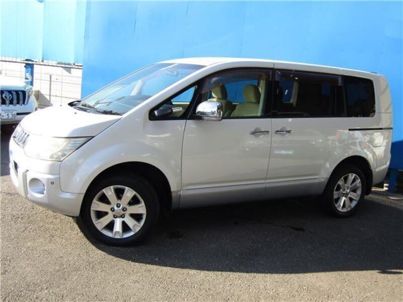 DELICA D5