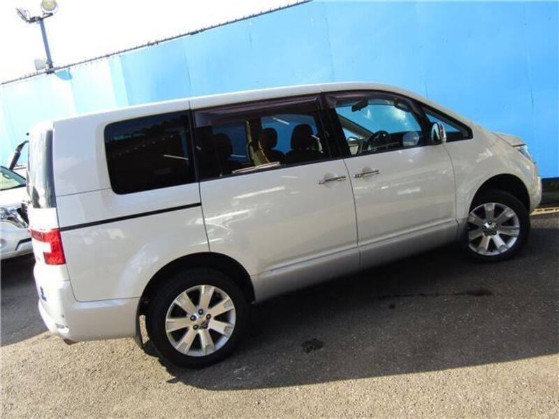DELICA D5