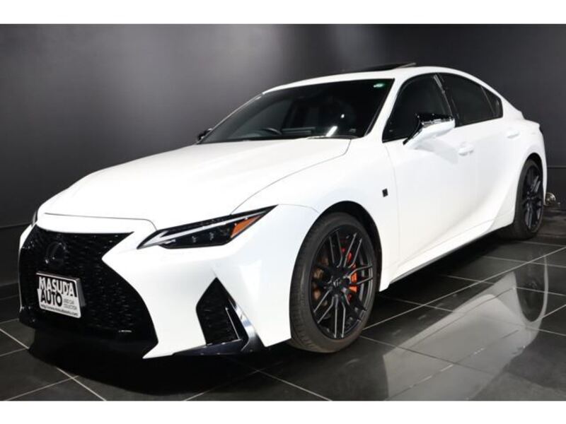 LEXUS IS