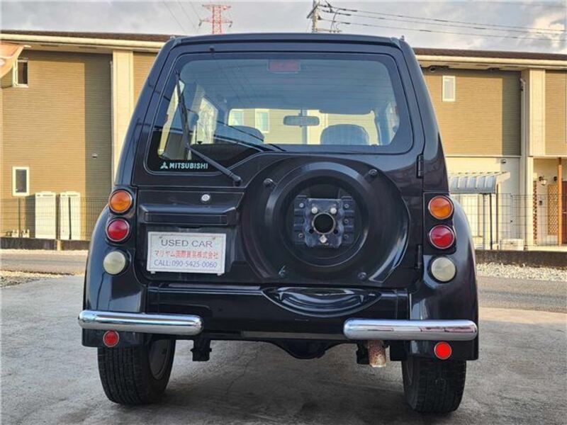 PAJERO JR