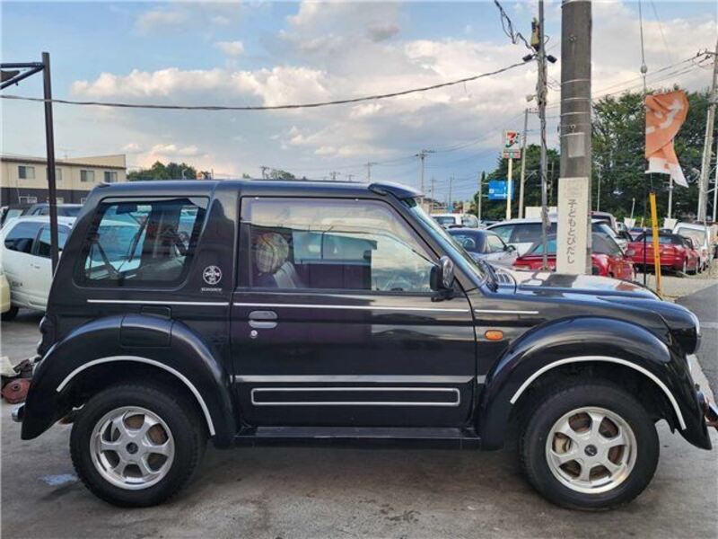 PAJERO JR