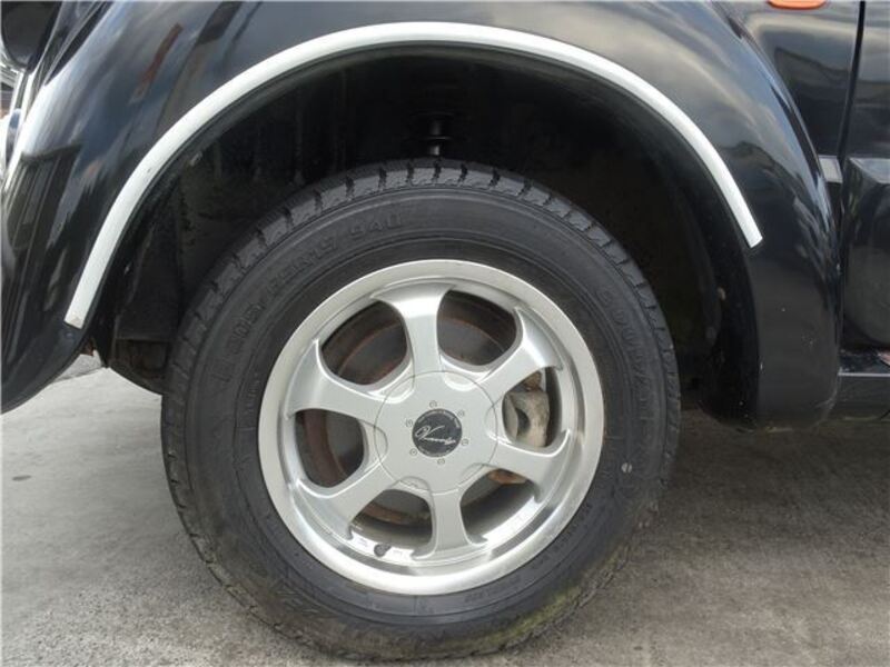 PAJERO JR