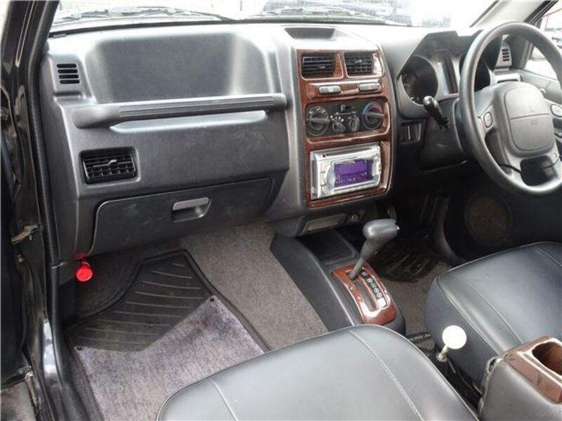 PAJERO JR