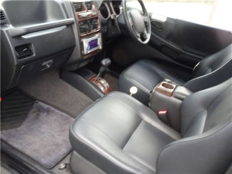 PAJERO JR