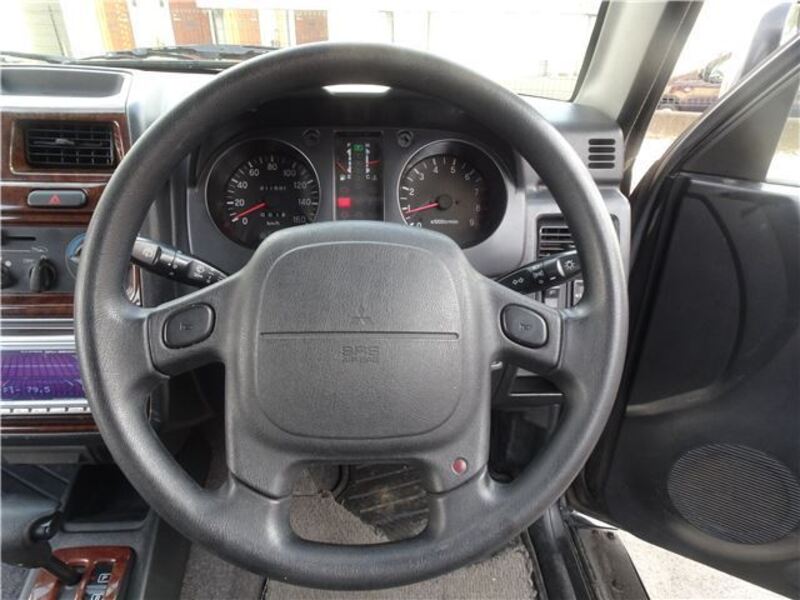 PAJERO JR