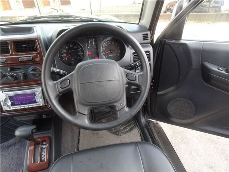 PAJERO JR