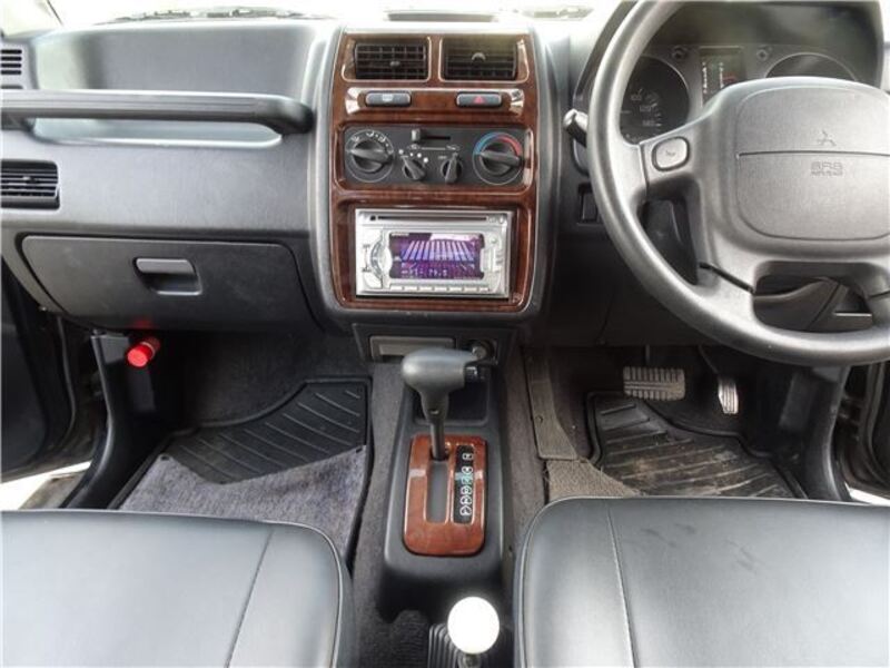 PAJERO JR