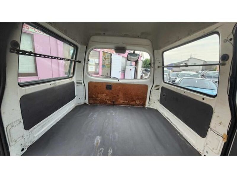 BONGO VAN