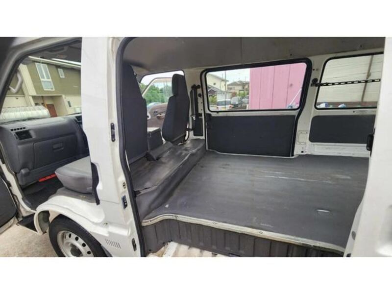 BONGO VAN