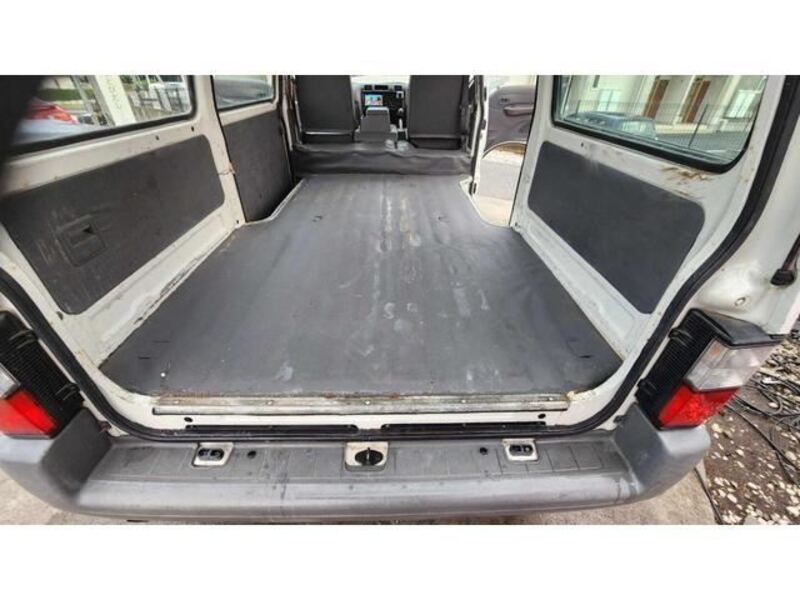 BONGO VAN
