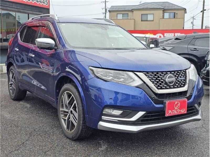 X-TRAIL