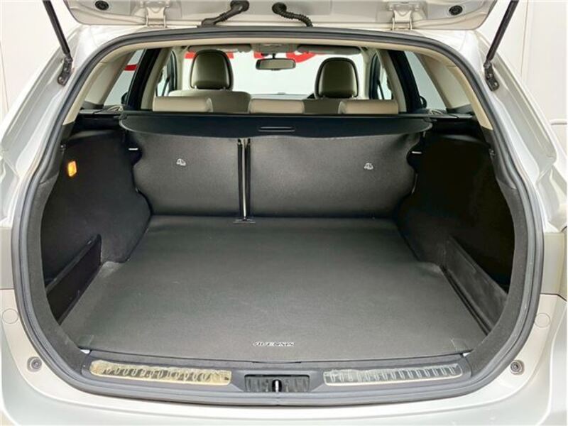 AVENSIS WAGON