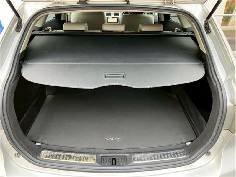 AVENSIS WAGON