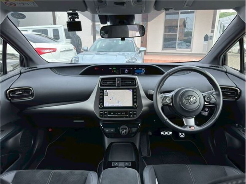 PRIUS PHV