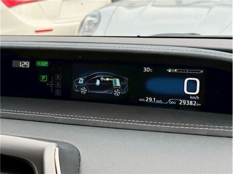 PRIUS PHV