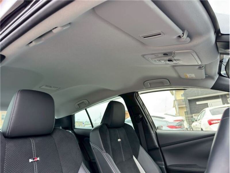 PRIUS PHV