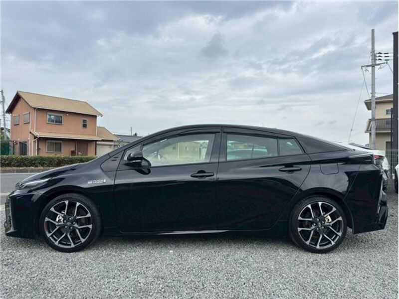 PRIUS PHV