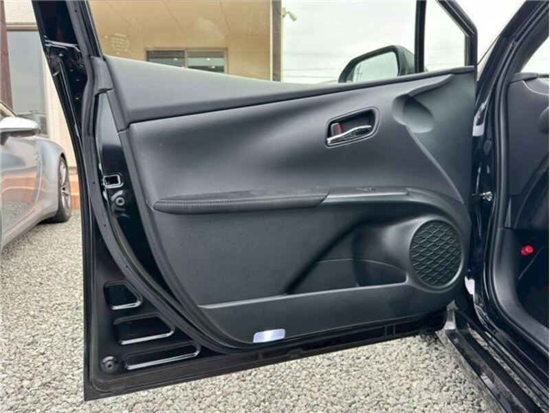 PRIUS PHV