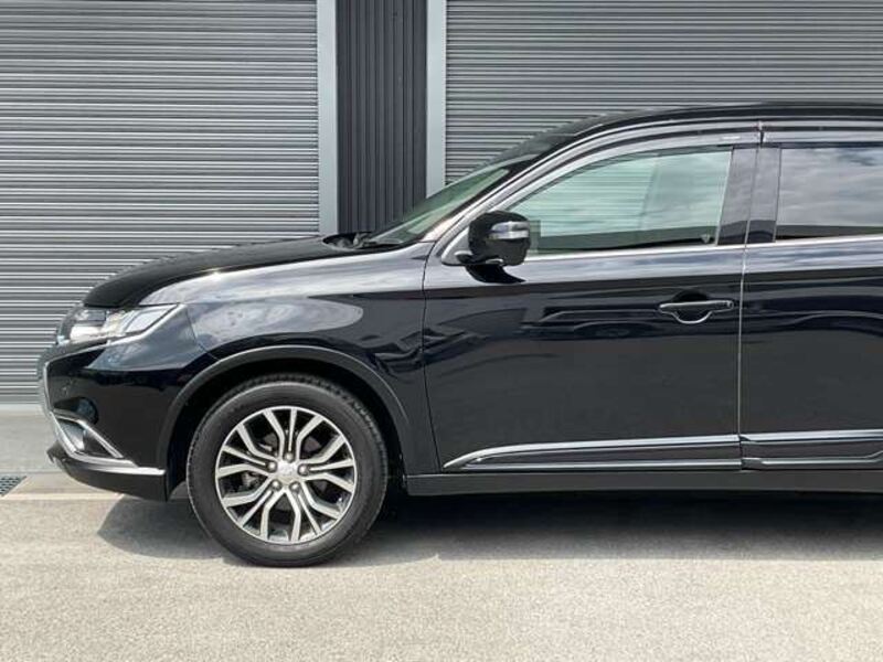 OUTLANDER