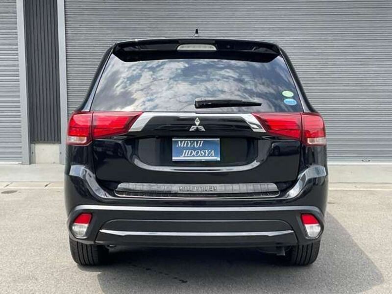 OUTLANDER