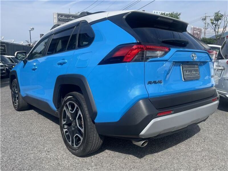 RAV4