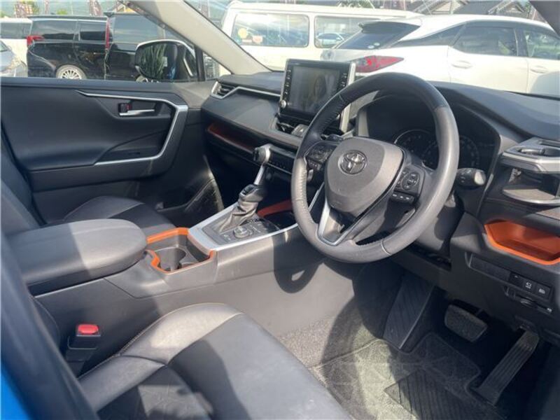 RAV4