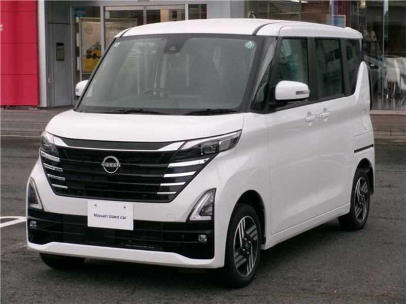NISSAN ROOX
