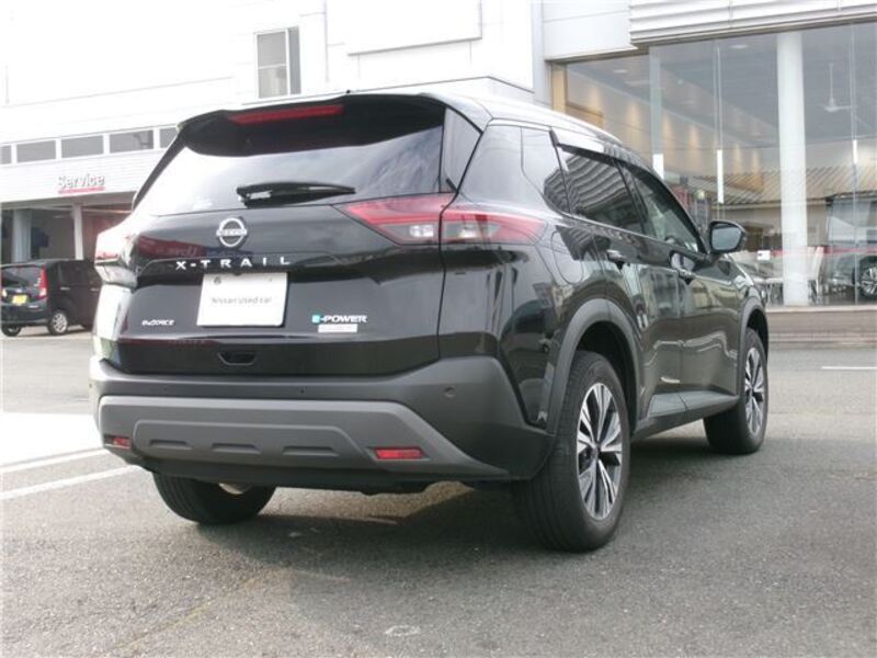 X-TRAIL