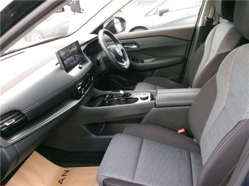 X-TRAIL